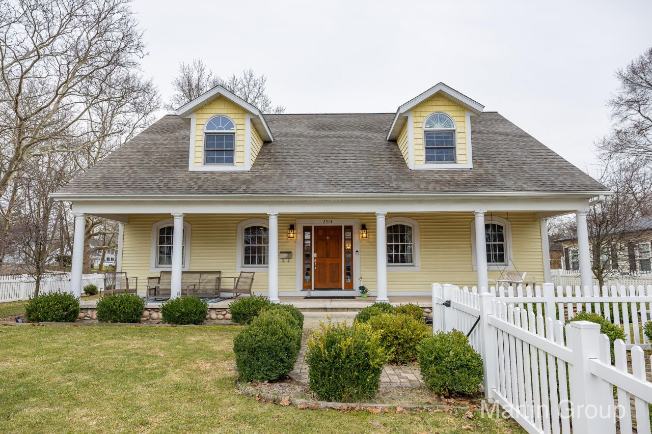 2514 Hall Street Se, Grand Rapids, MI 49506 Main Photo