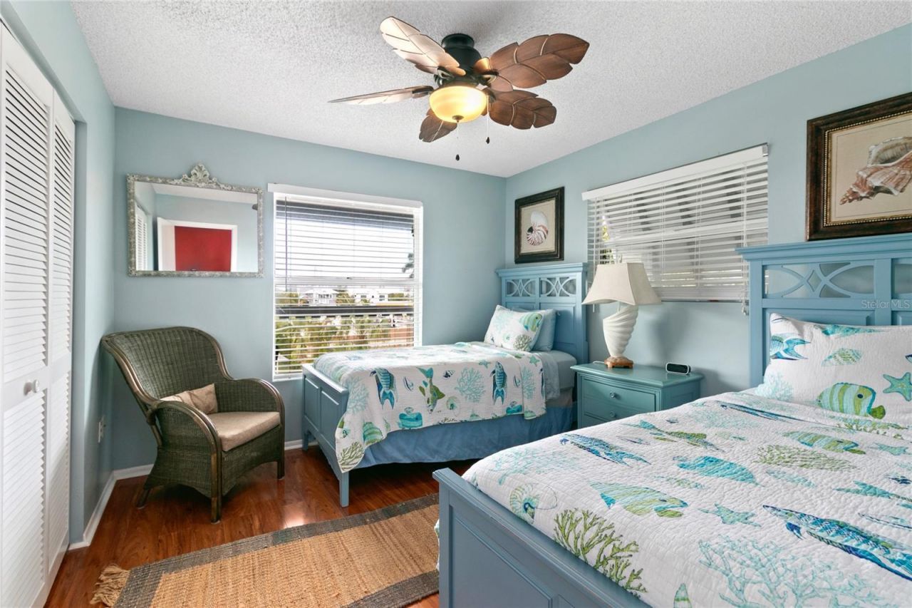2511 Avenue C, Unit West, Bradenton Beach, FL 34217 Photo
