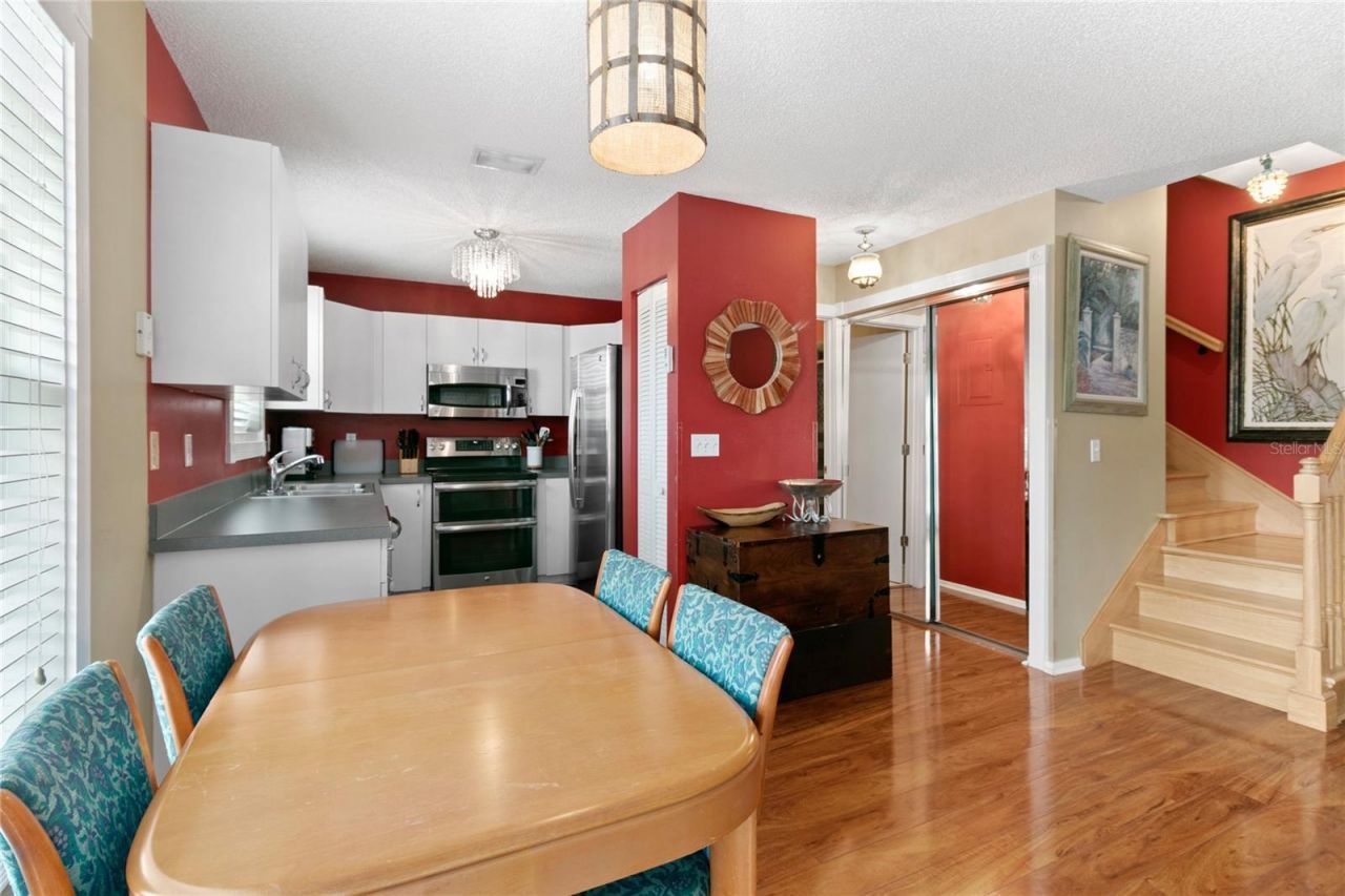 2511 Avenue C, Unit West, Bradenton Beach, FL 34217 Photo