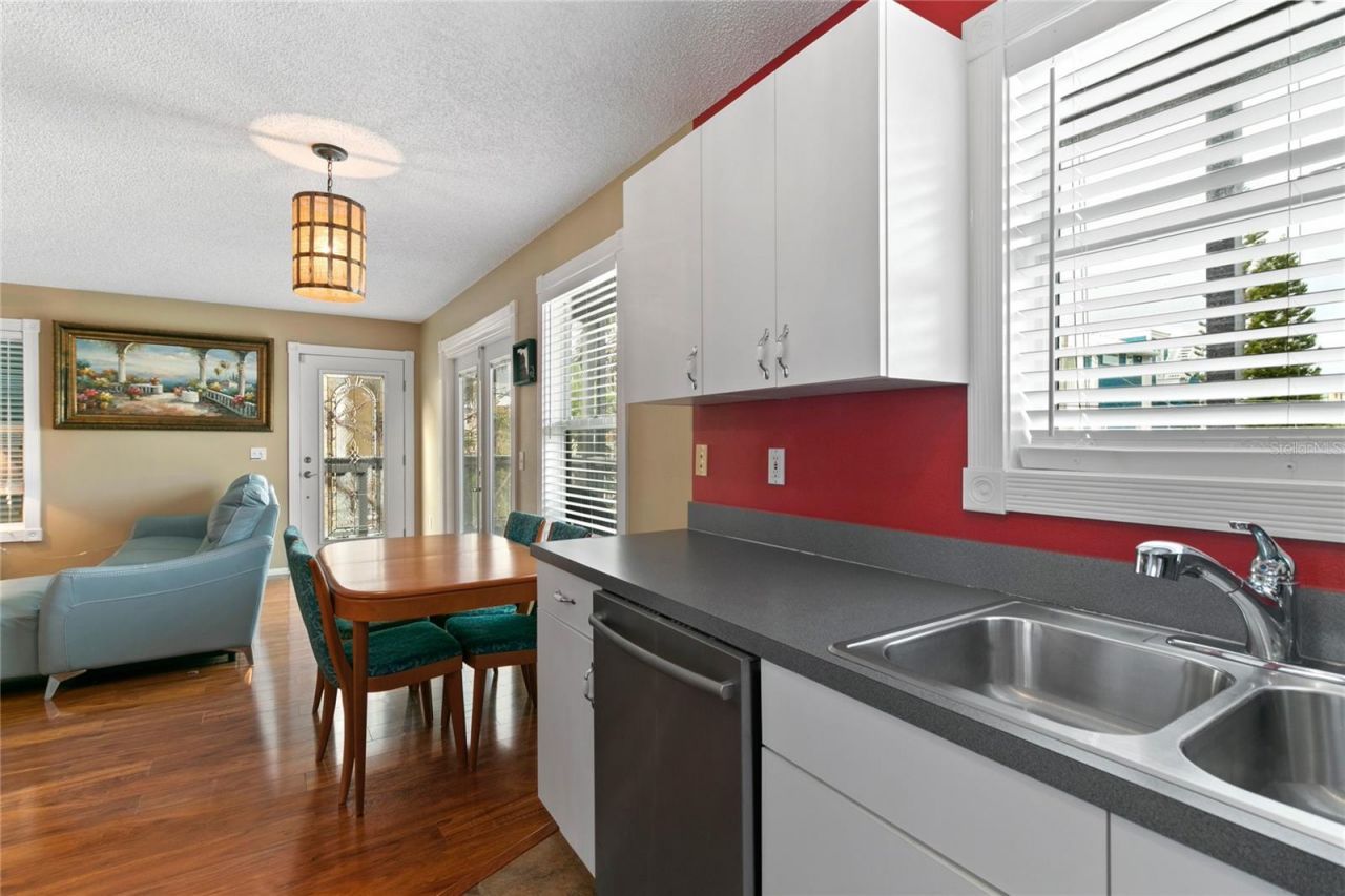 2511 Avenue C, Unit West, Bradenton Beach, FL 34217 Photo