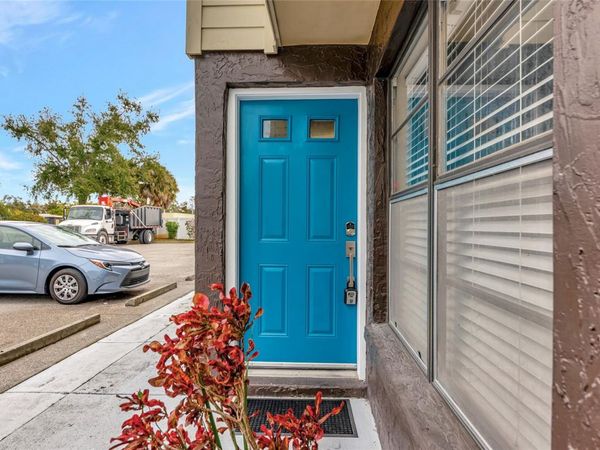 960 HIGHLAND STREET, Unit B2, SARASOTA, FL 34234