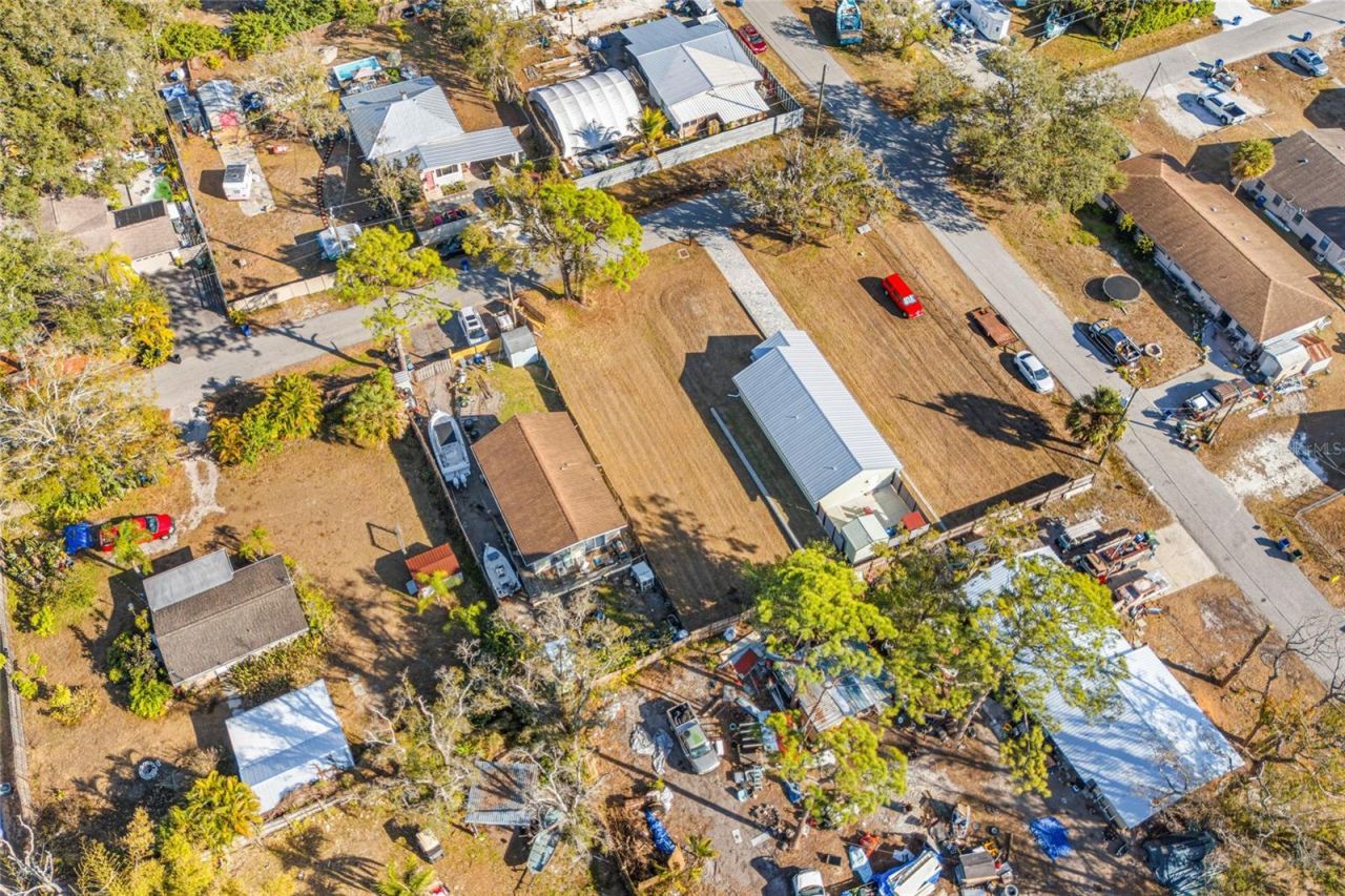Hand Avenue, Sarasota, FL 34232 Photo