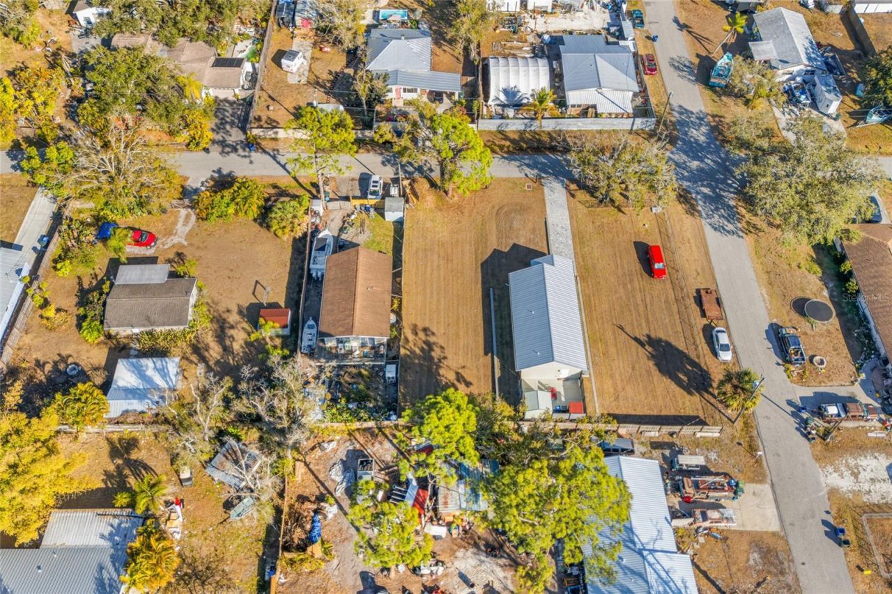 Hand Avenue, Sarasota, FL 34232 Photo