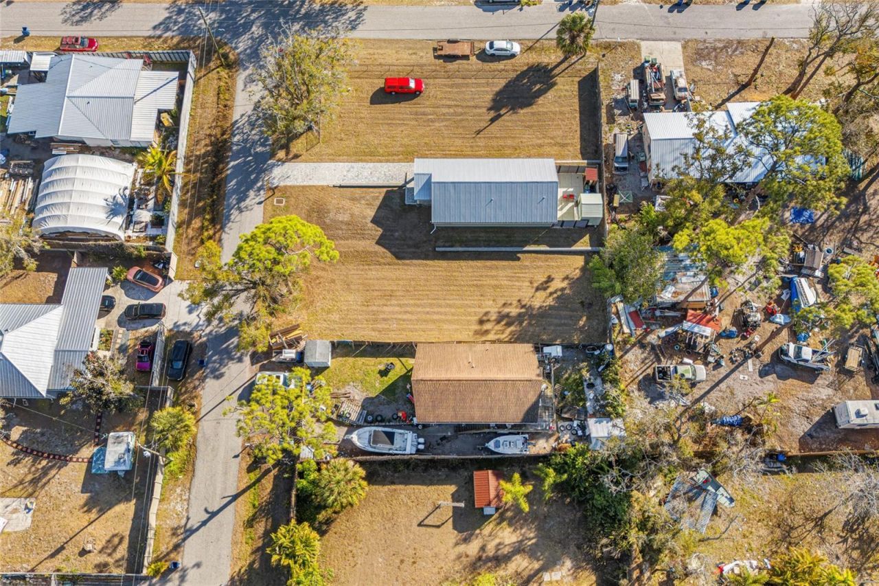 Hand Avenue, Sarasota, FL 34232 Photo