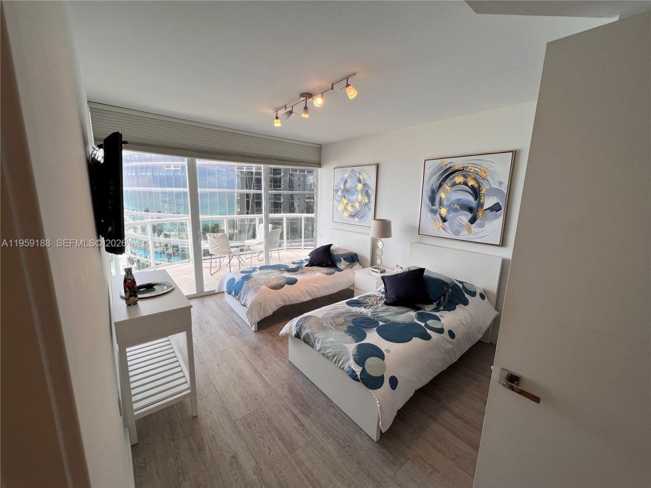 18671 Collins Ave , Unit 601, Sunny Isles Beach, FL 33160 Photo