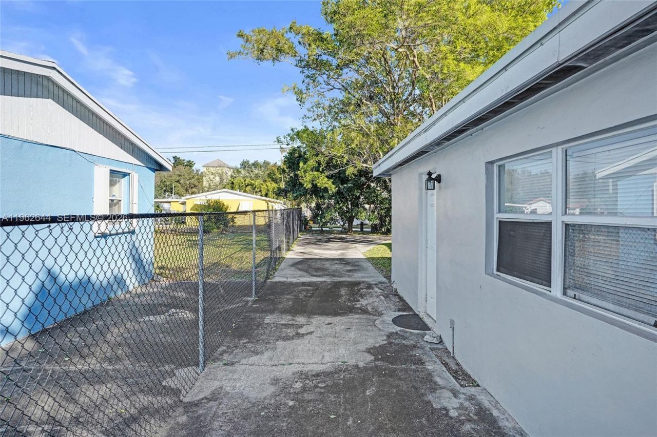 307 NW 11th Ave , Delray Beach, FL 33444 Photo