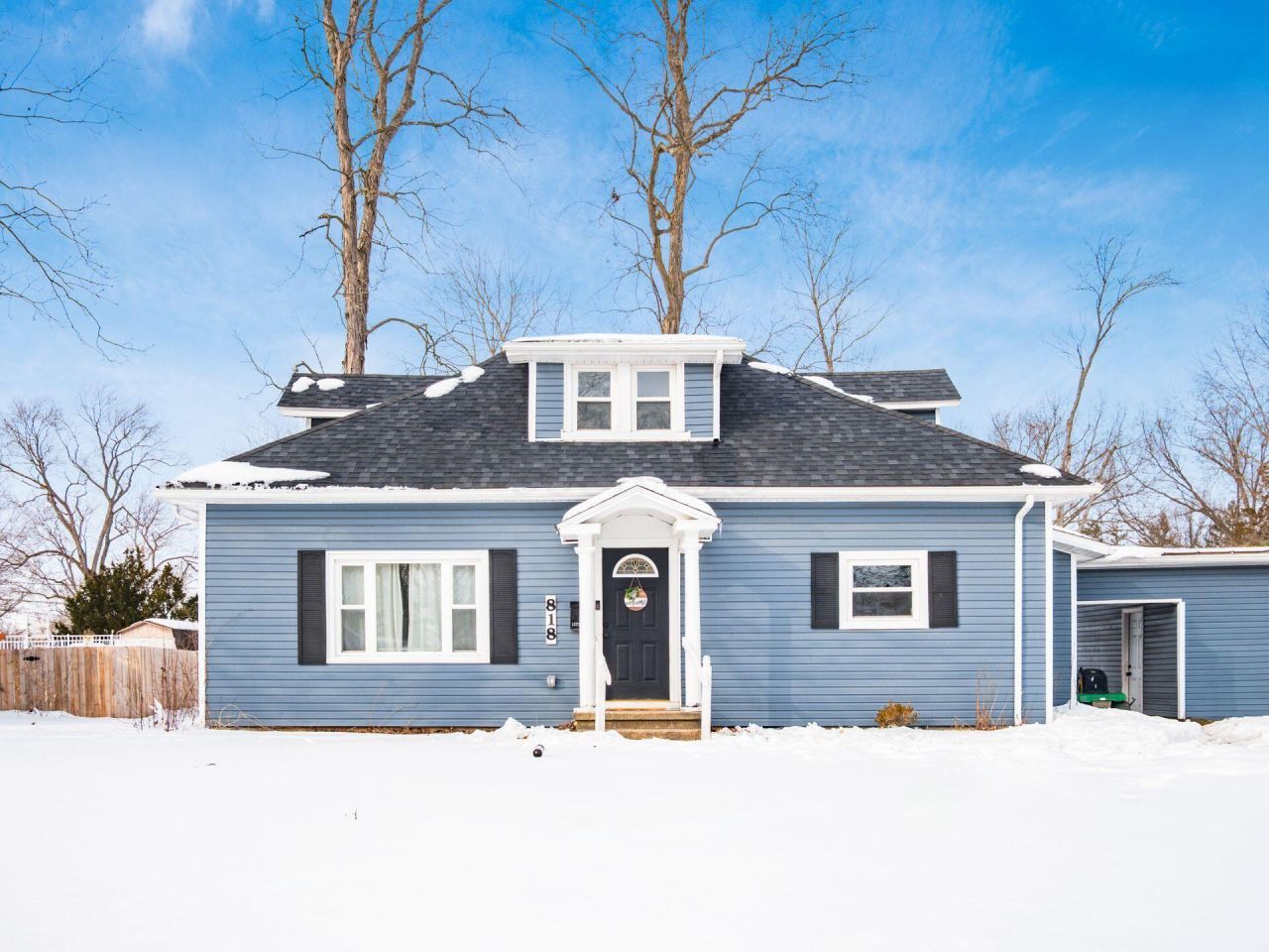 818 W 8th Street, Marysville, OH 43040 Main Photo