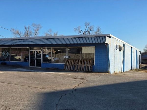 200 E Sherman Avenue, Harrison, AR 72601