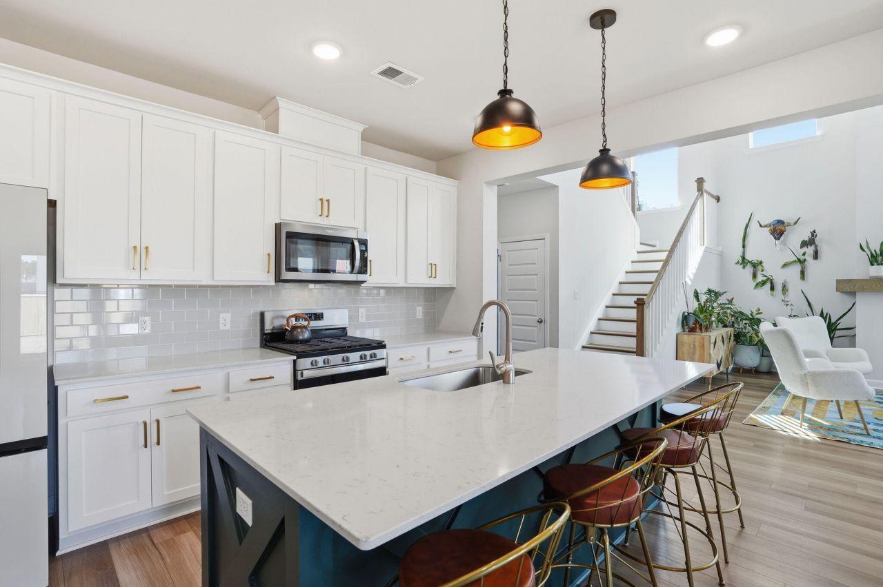 4420 Palm Shadow Drive Photo 6