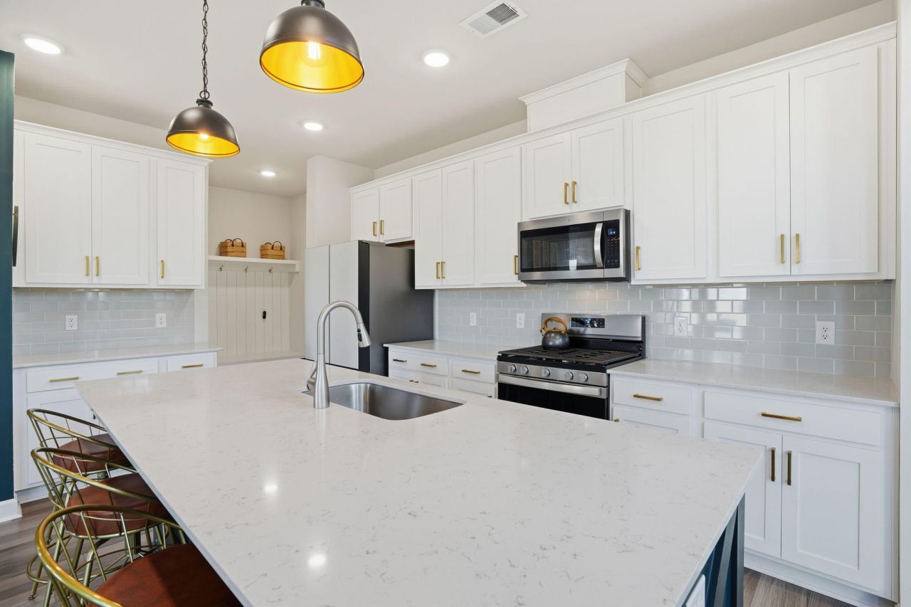 4420 Palm Shadow Drive Photo 8