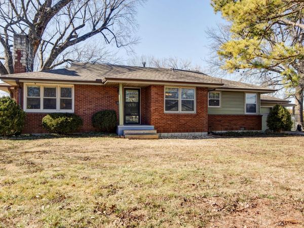 1847 S Collinson Avenue, Springfield, MO 65804