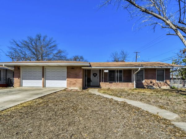379 Pinewood, San Antonio, TX 78216