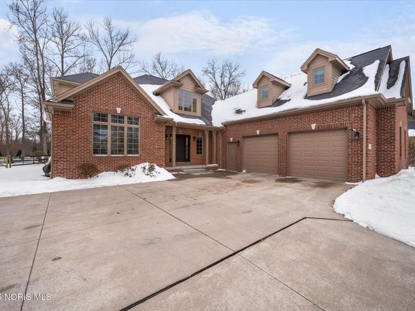 7883 Enchanted Circle, Monclova, OH 43542