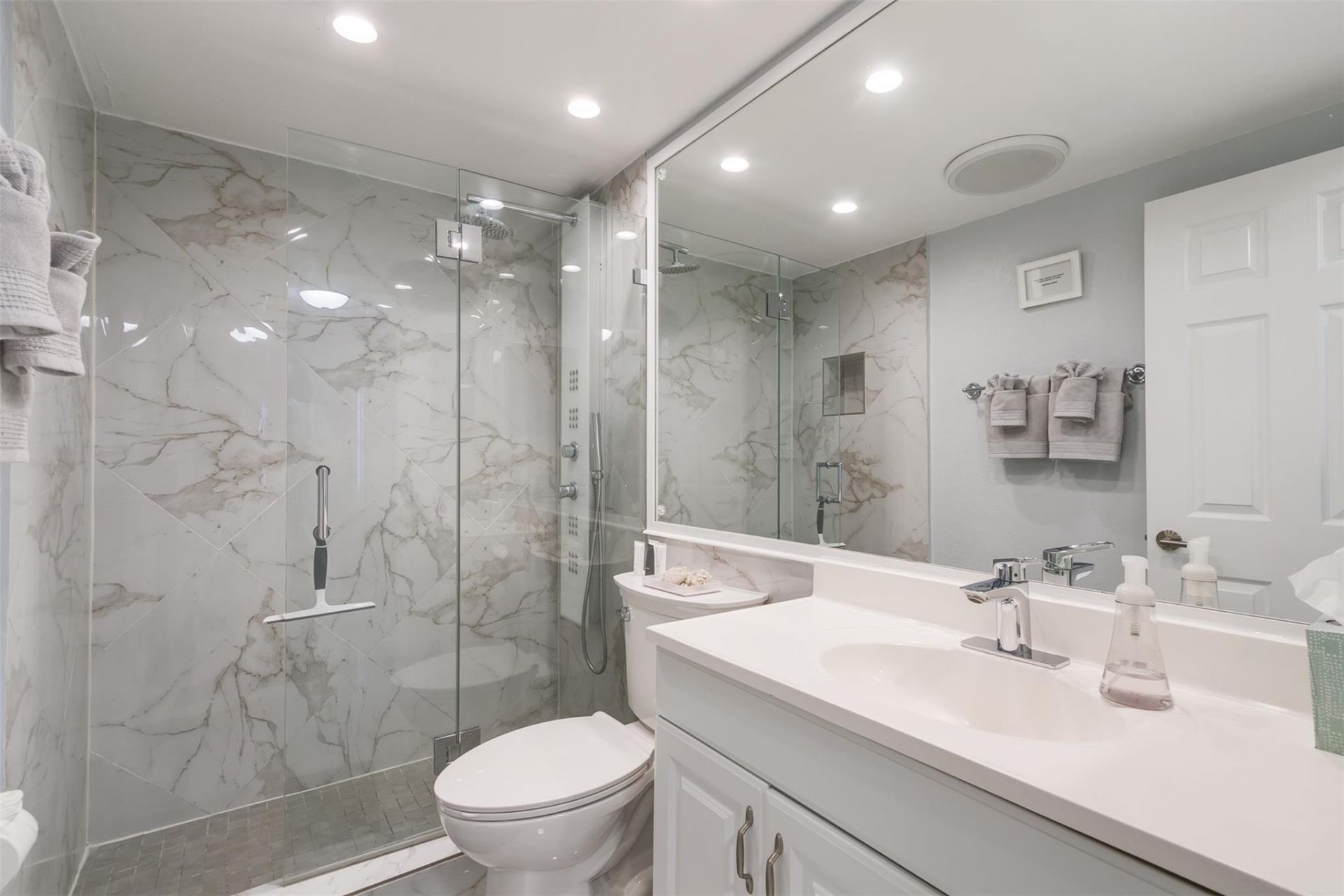 3700 Galt Ocean Drive, Unit 804, Fort Lauderdale, FL 33308 Photo