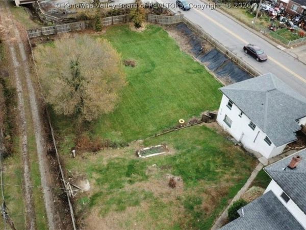 2314 Kanawha Terrace, St Albans, WV 25177