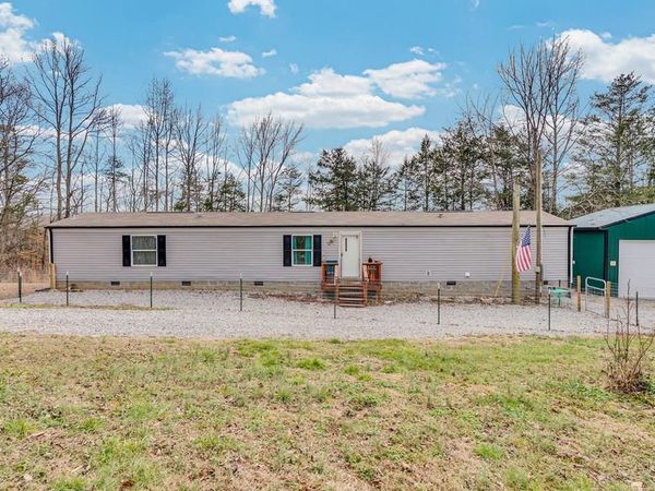 1237 Ridge Road, Quebeck, TN 38579