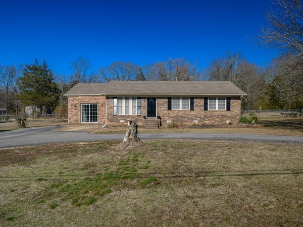 89 Linda Drive, Batesville, AR 72501