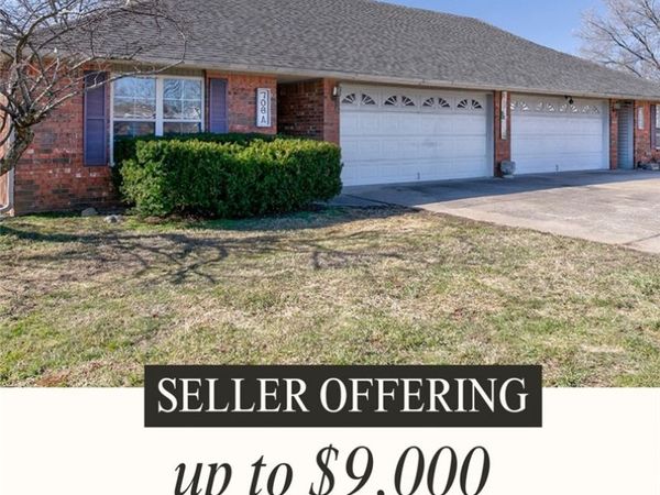 706 Meghan Street, Siloam Springs, AR 72761