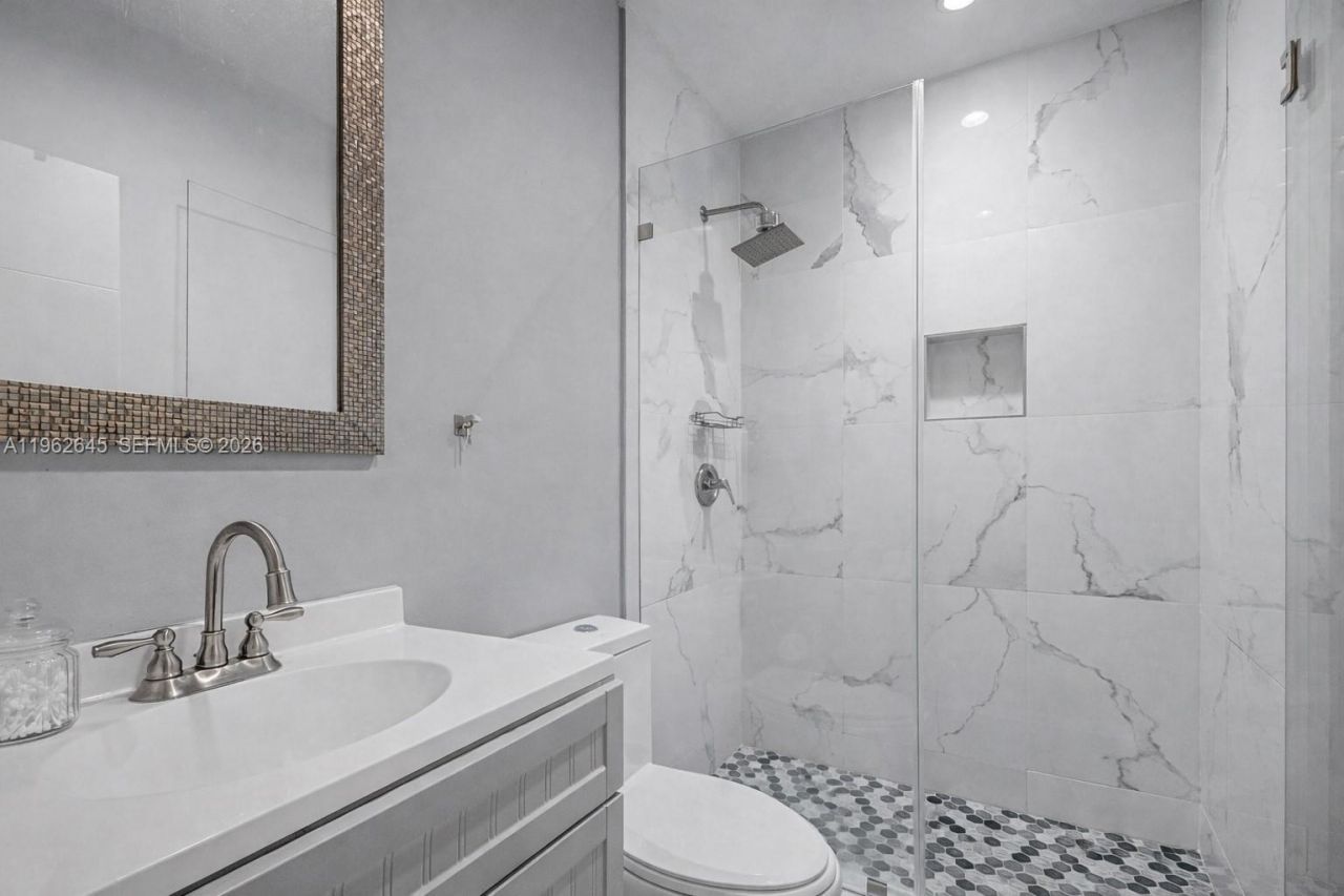 2900 SW 4th St , Miami, FL 33135 Photo