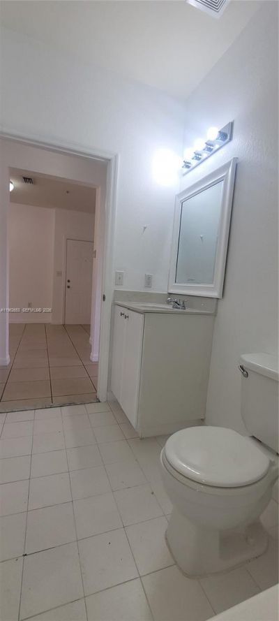 50 E 21st St, Unit 202, Hialeah, FL 33010 Photo