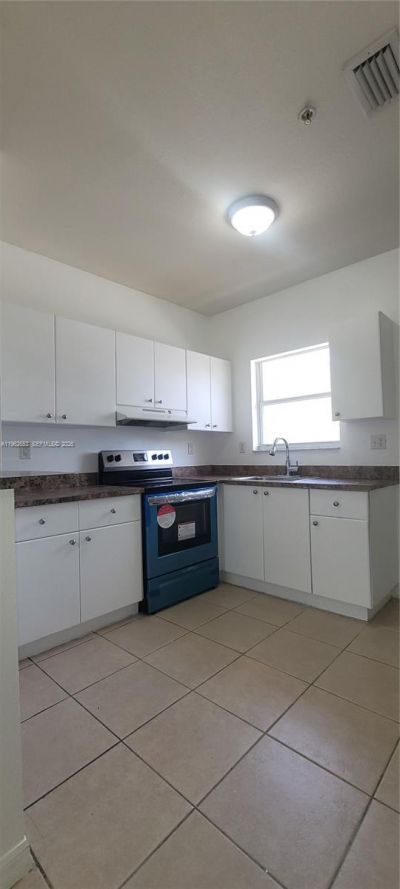 50 E 21st St, Unit 202, Hialeah, FL 33010 Photo