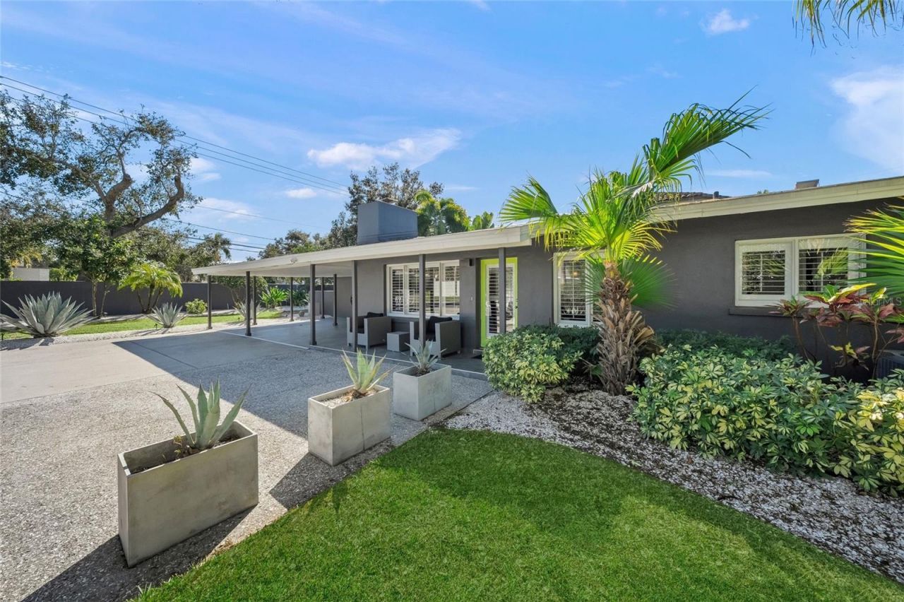 1780 Spring Creek Drive, Sarasota, FL 34239 Photo