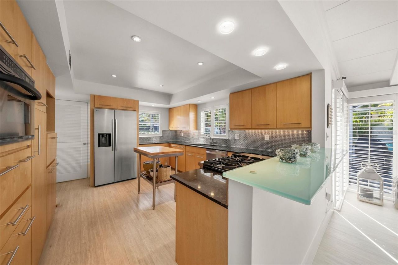 1780 Spring Creek Drive, Sarasota, FL 34239 Photo