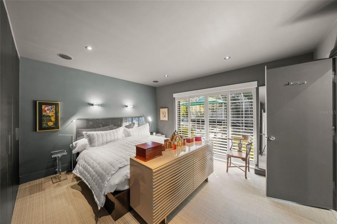 1780 Spring Creek Drive, Sarasota, FL 34239 Photo