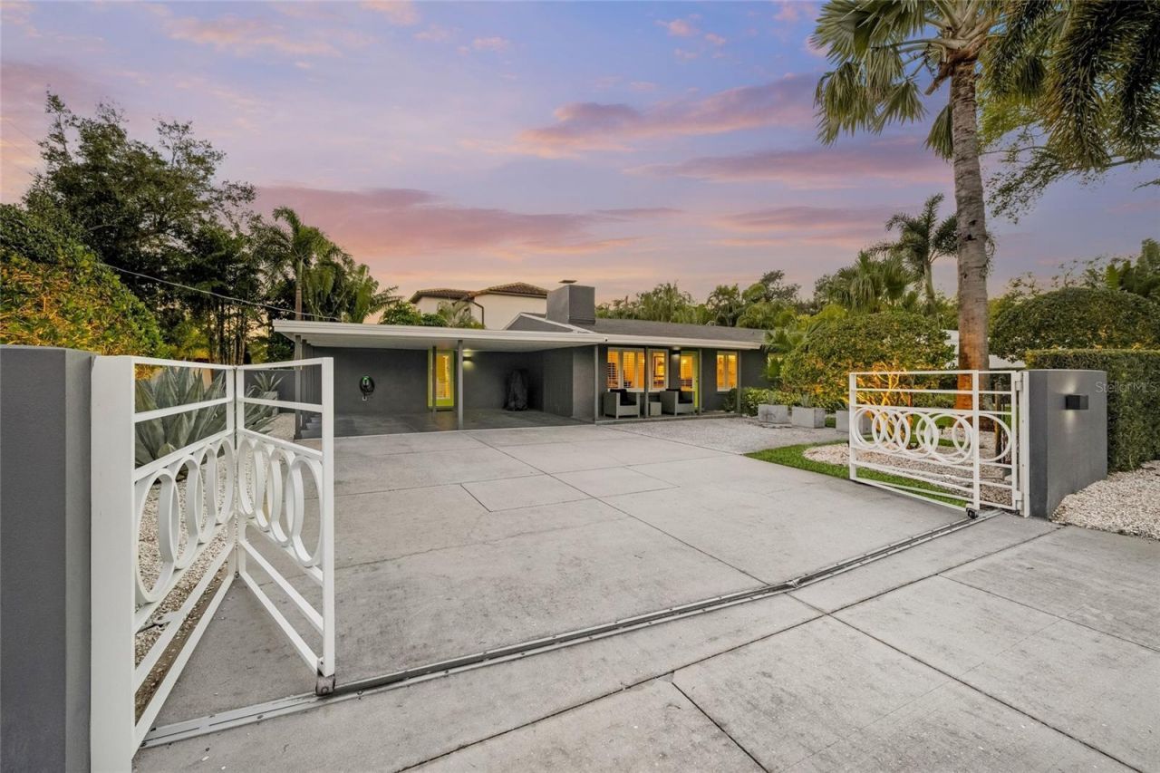 1780 Spring Creek Drive, Sarasota, FL 34239 Photo