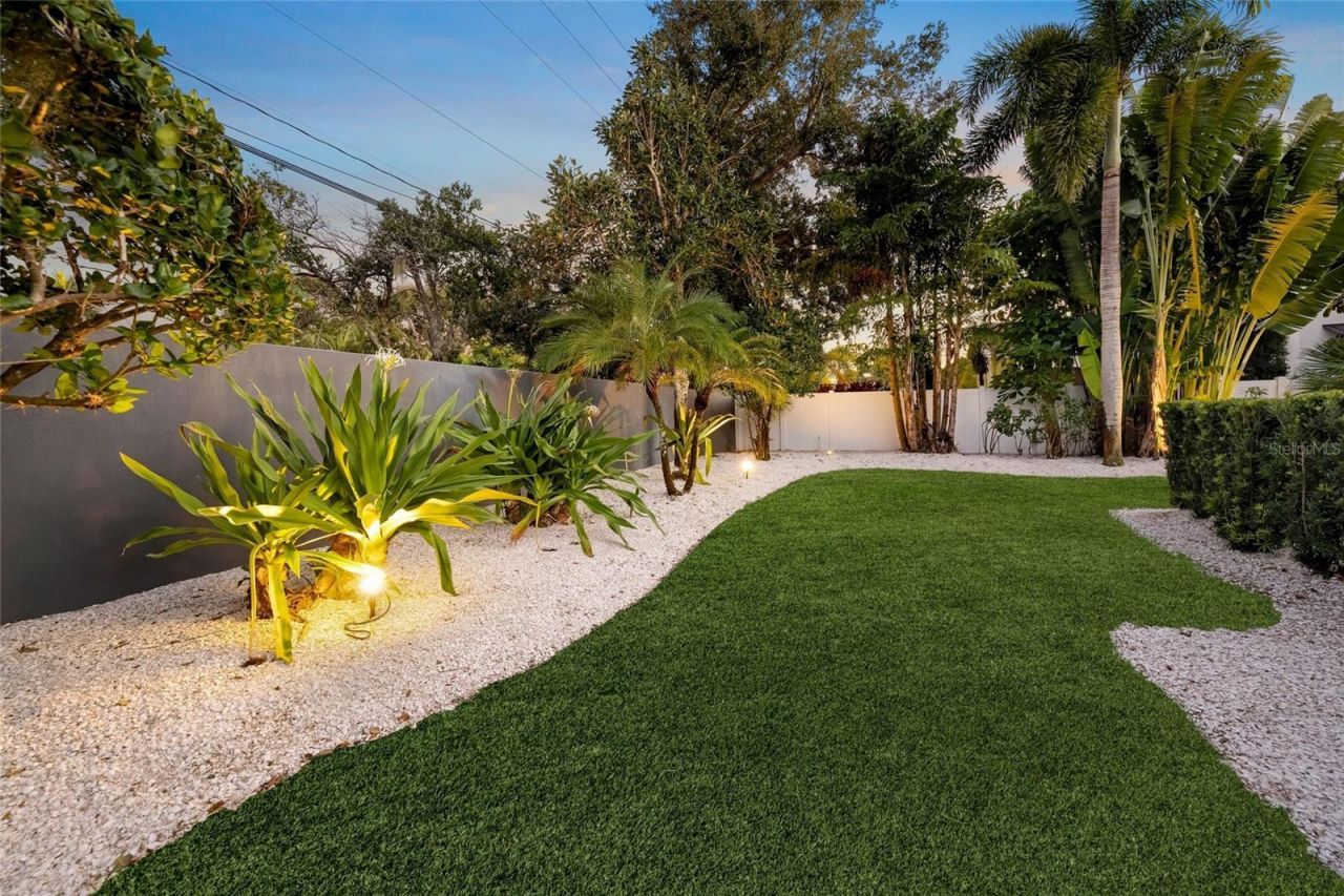 1780 Spring Creek Drive, Sarasota, FL 34239 Photo