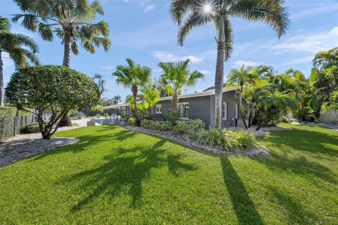 1780 Spring Creek Drive, Sarasota, FL 34239 Photo