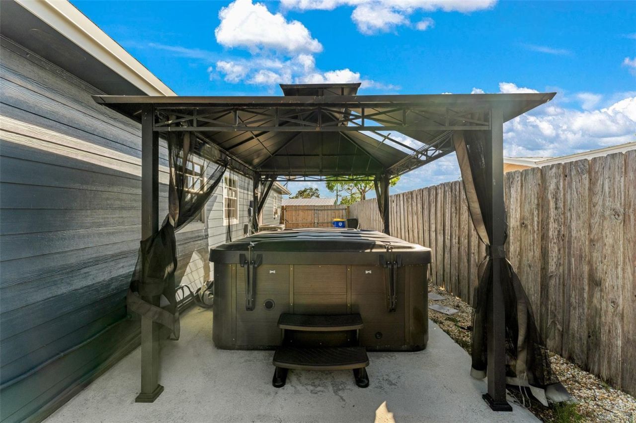 1567 NE 21st Terrace, Jensen Beach, FL 34957 Photo