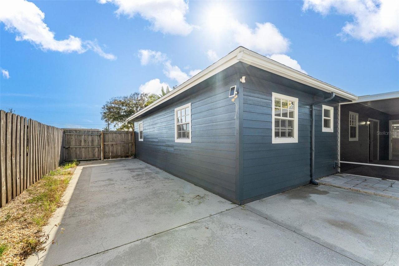 1567 NE 21st Terrace, Jensen Beach, FL 34957 Photo