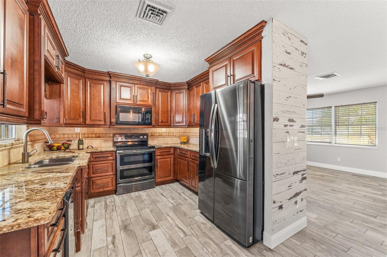 1567 NE 21st Terrace, Jensen Beach, FL 34957 Photo