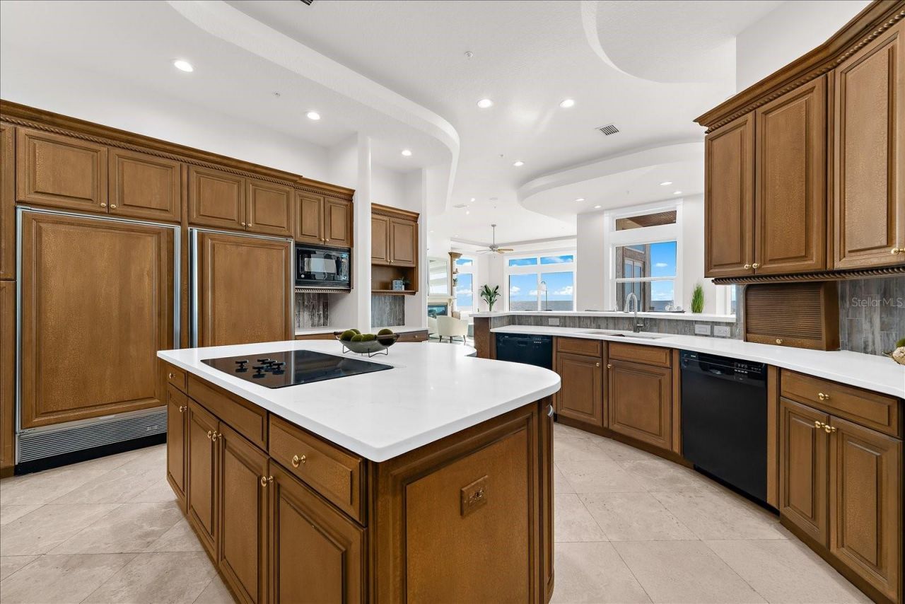 960 Gulf Boulevard, Belleair Beach, FL 33786 Photo