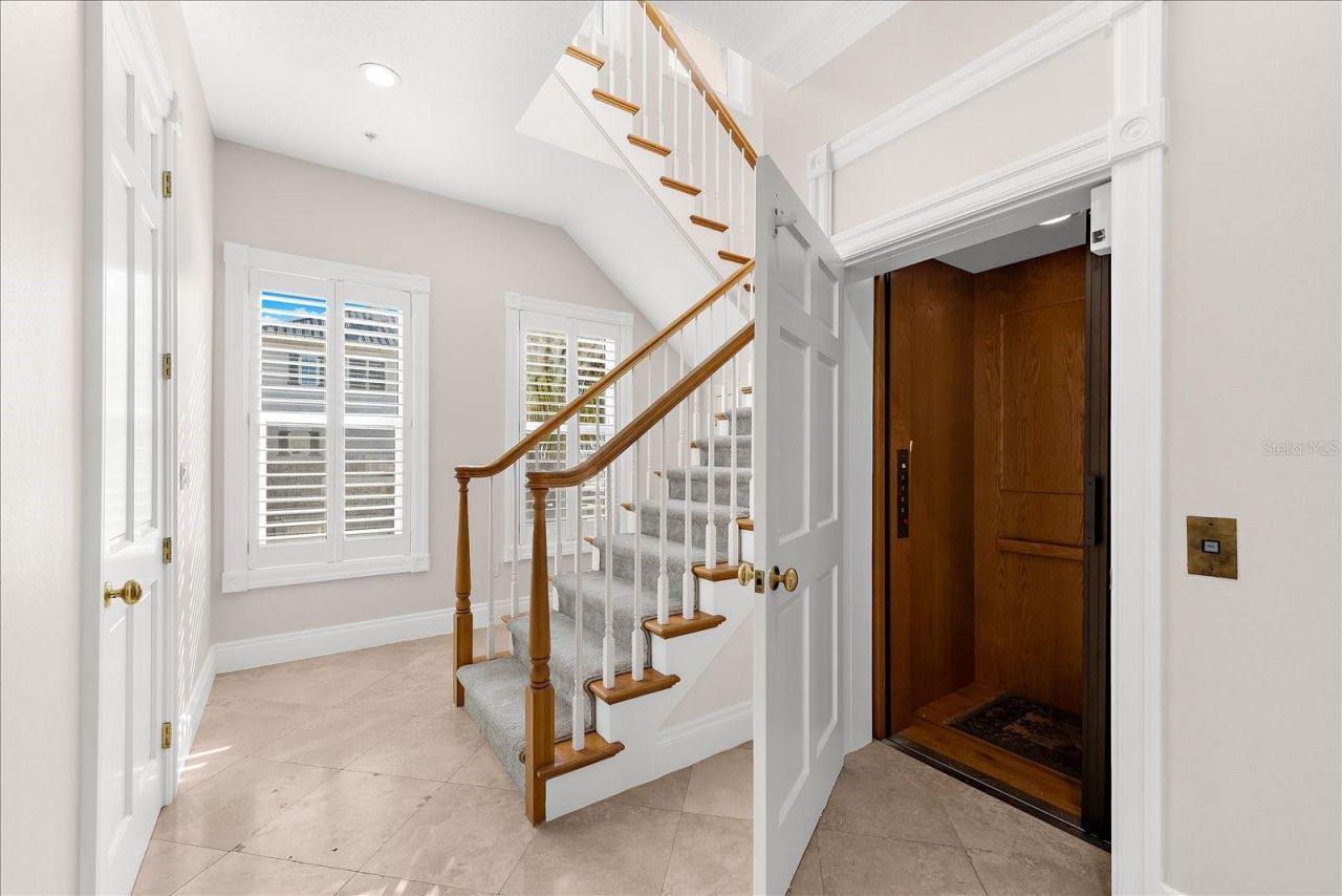 960 Gulf Boulevard, Belleair Beach, FL 33786 Photo