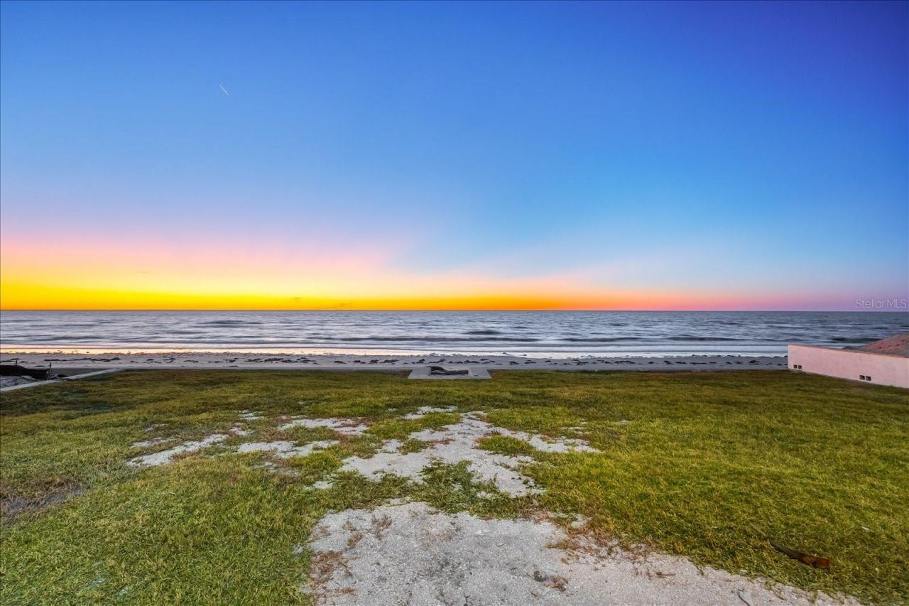 960 Gulf Boulevard, Belleair Beach, FL 33786 Photo