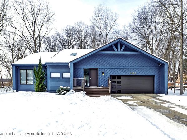 1171 Teakwood Circle, Haslett, MI 48840