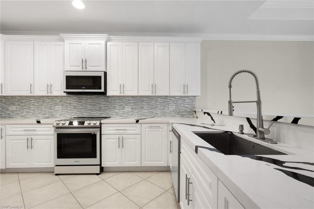 2082 E Tobago Cir, Fort Myers, FL 33905 Photo