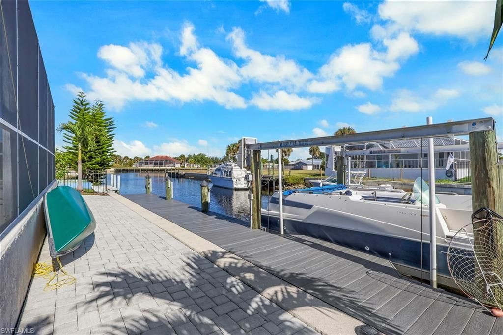2082 E Tobago Cir, Fort Myers, FL 33905 Photo