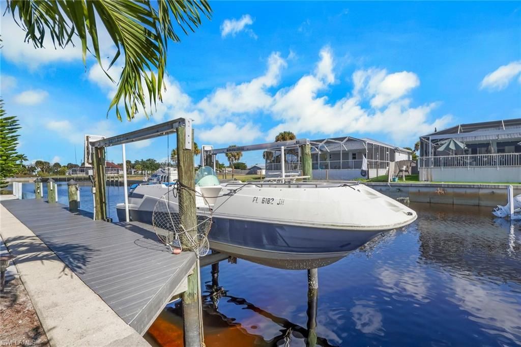 2082 E Tobago Cir, Fort Myers, FL 33905 Photo