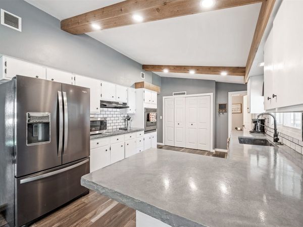 807 Linden Street, Dallas Center, IA 50063