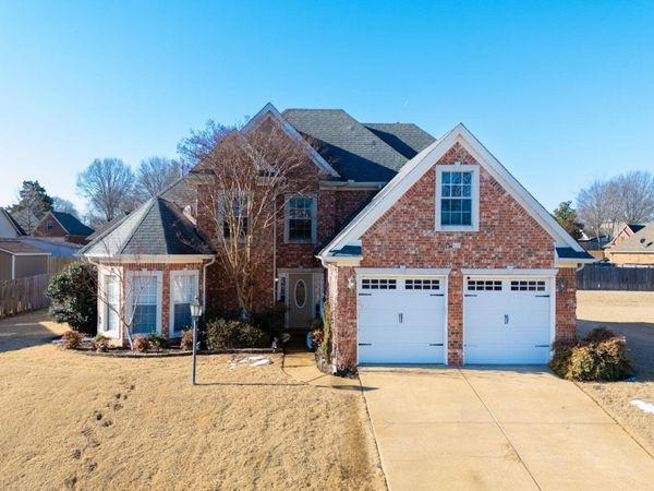 69 Lake Pointe Drive, Hernando, MS 38632