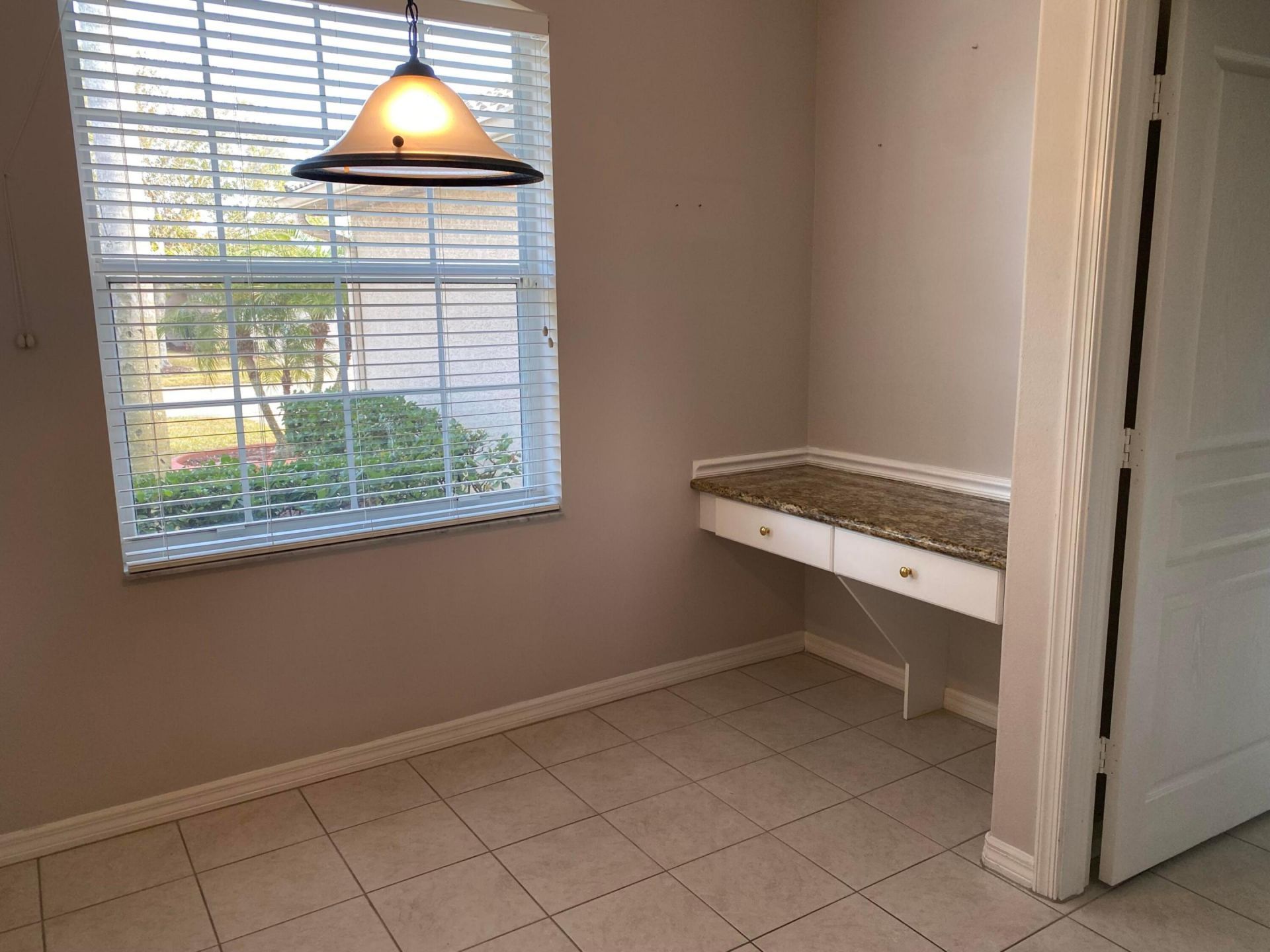 546 Waverly Circle, Port Saint Lucie, FL 34983 Photo