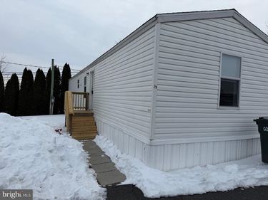 29 HILLTOP AVENUE, AKRON, PA 17501