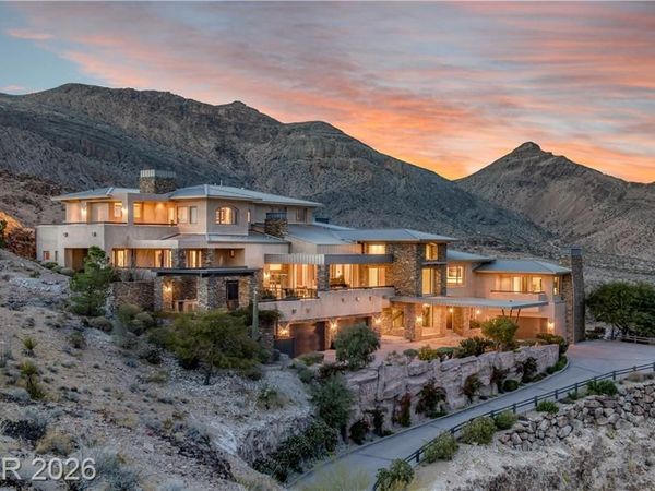 5 PROMONTORY POINTE Lane, Las Vegas, NV 89135