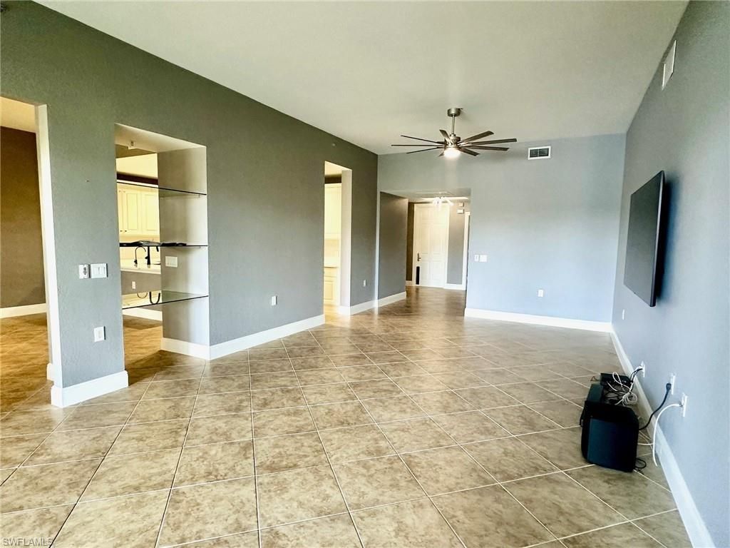 9270 Campanile Cir, Unit 102, Naples, FL 34114 Photo
