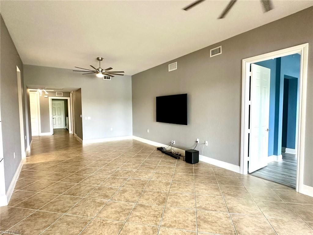 9270 Campanile Cir, Unit 102, Naples, FL 34114 Photo