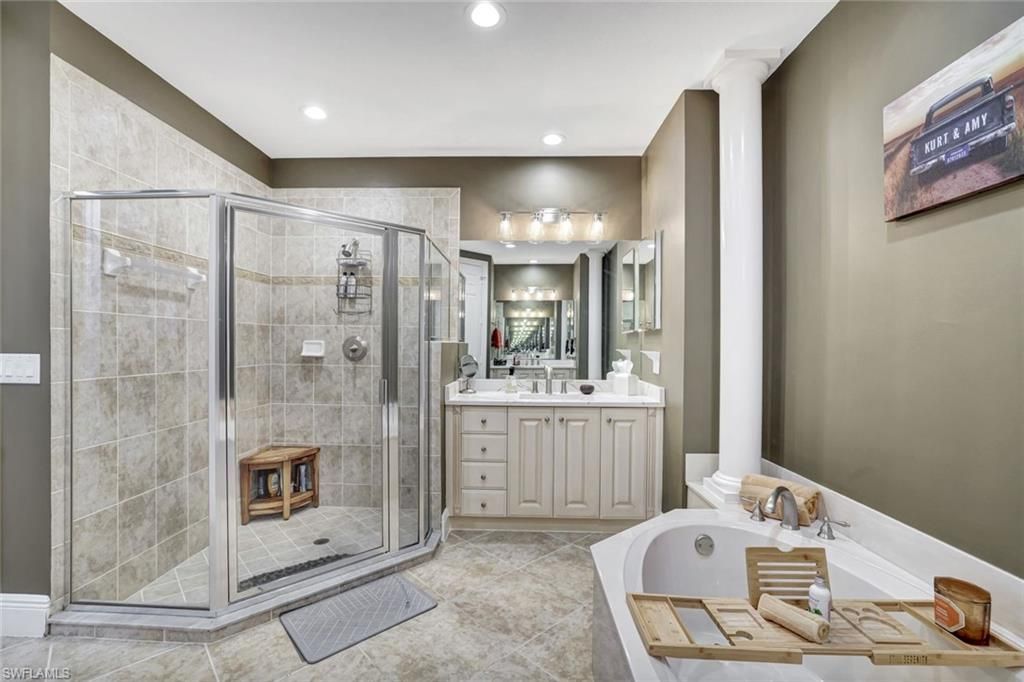 9270 Campanile Cir, Unit 102, Naples, FL 34114 Photo