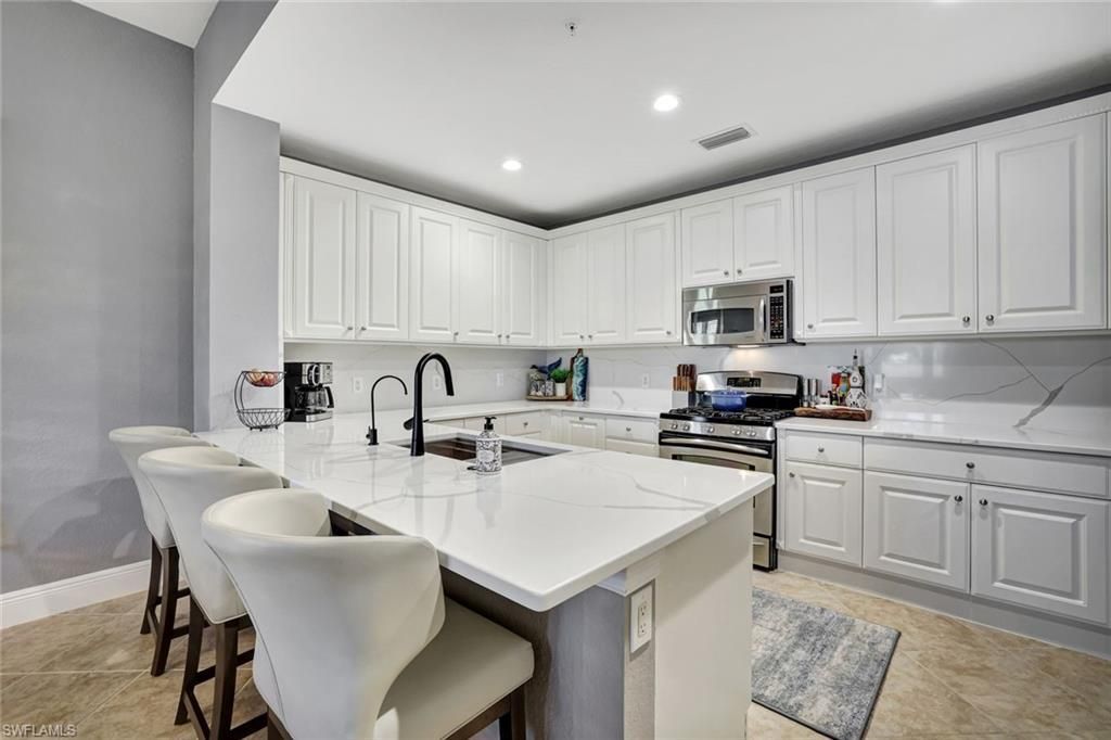 9270 Campanile Cir, Unit 102, Naples, FL 34114 Photo